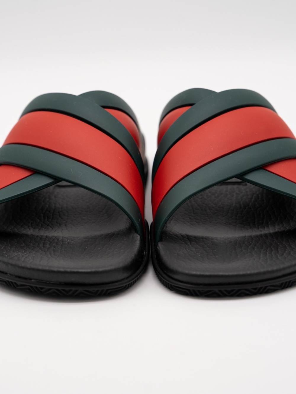 Gucci Women's Black Slide Sandals Cross Striped Red Web Rubber size 40eu 10 US - Picture 2 of 11